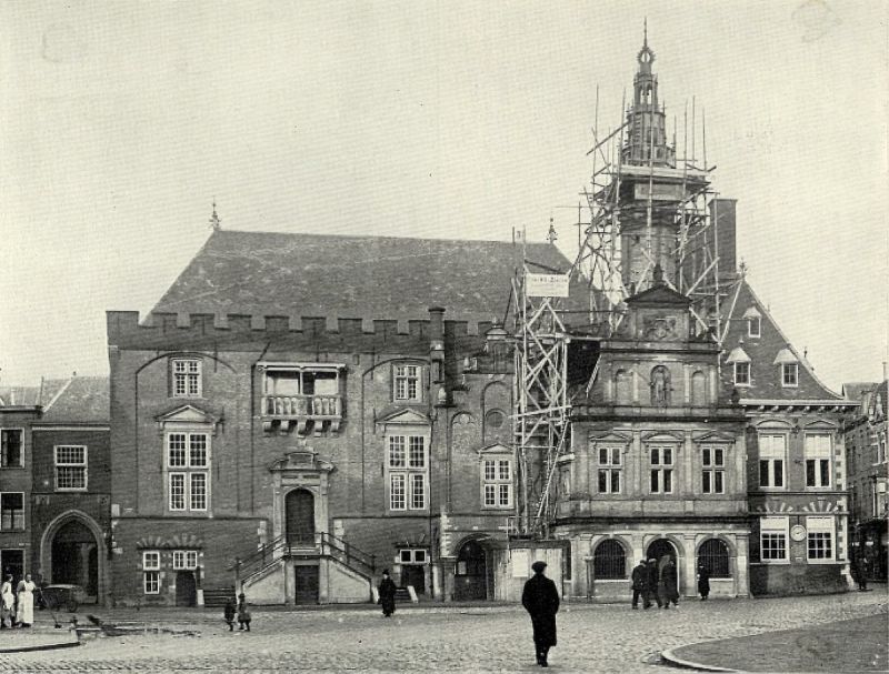 De herbouw van de toren, met geld van Vereniging Haerlem. Foto uit 1914. Noord-Hollands Archief