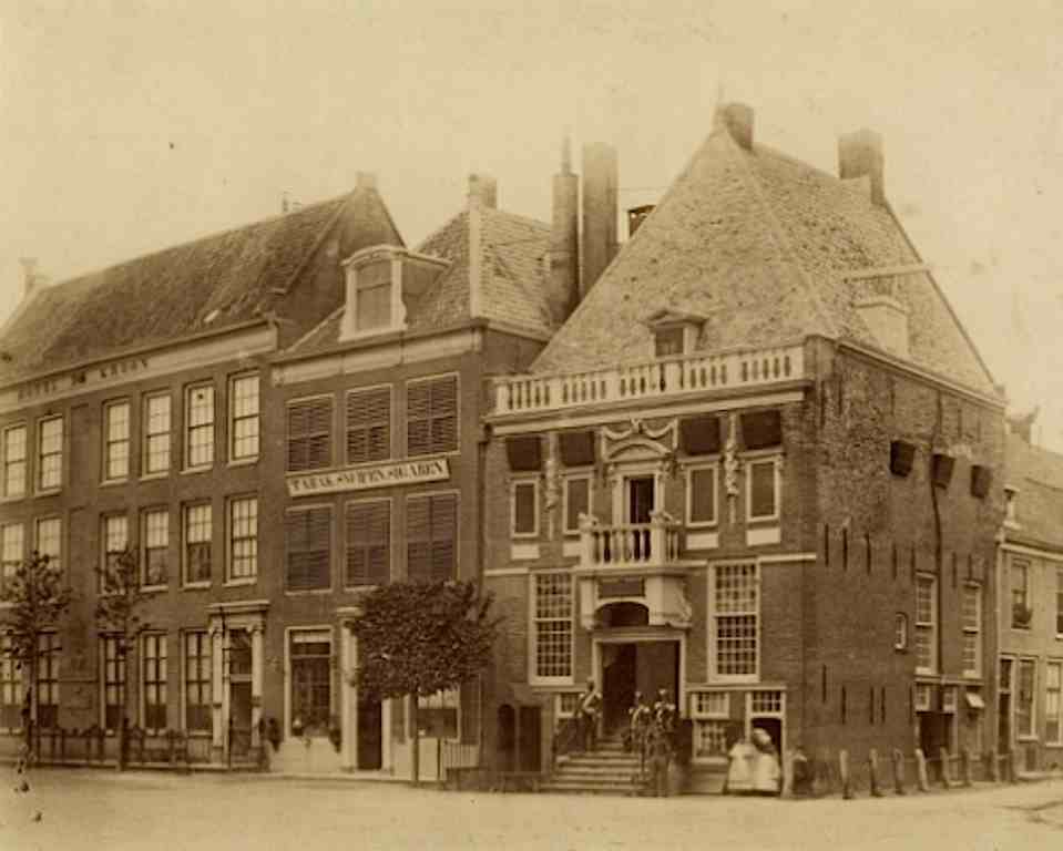 gebouw de hoofdwacht rond 1870